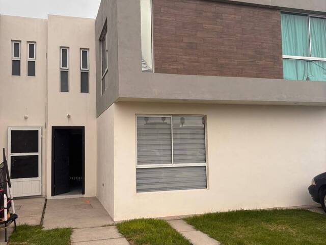 #001 - Casa para Venta en San Luis Potosí - SP