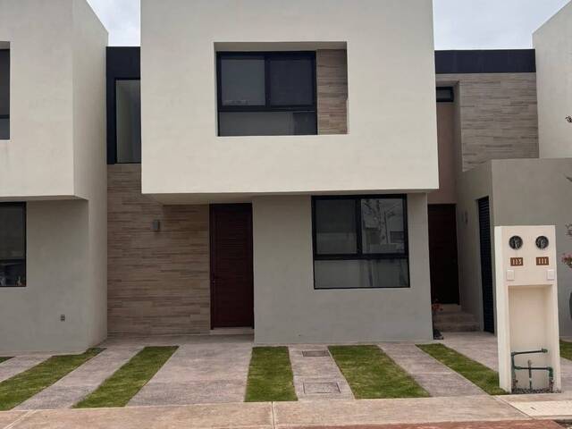 #002 - Casa para Renta en San Luis Potosí - SP