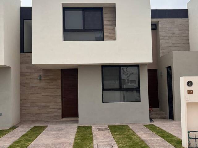 #002 - Casa para Renta en San Luis Potosí - SP