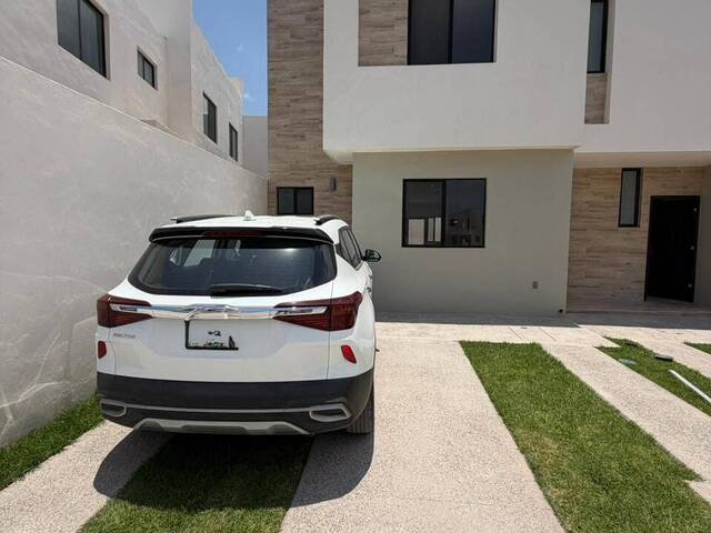 #012 - Casa para Renta en San Luis Potosí - SP